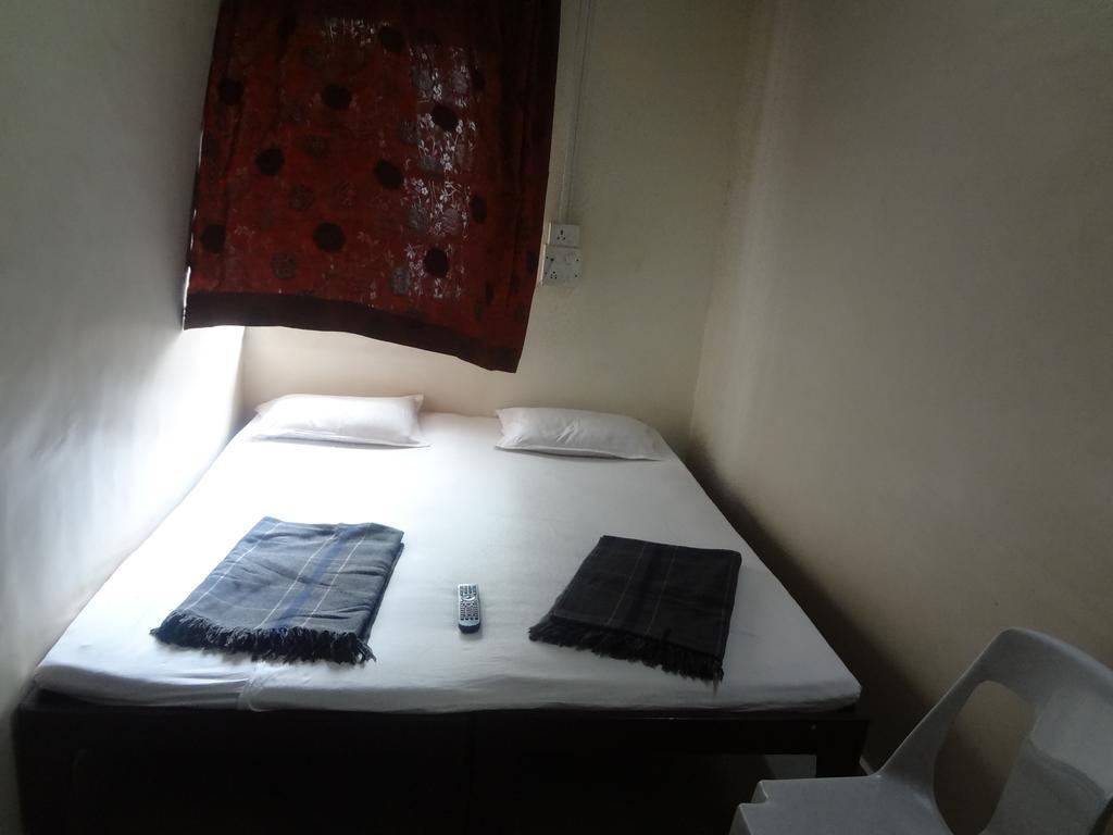 Hotel Rajmandir Pune Ruang foto