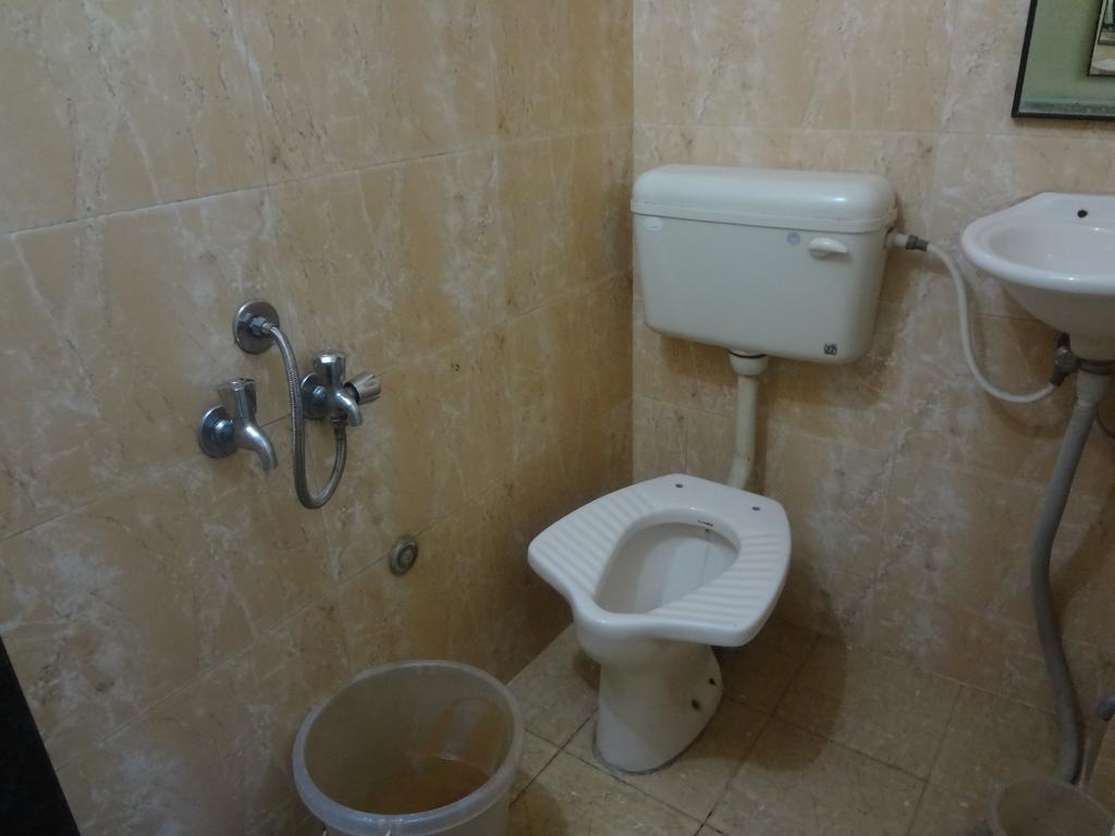 Hotel Rajmandir Pune Ruang foto